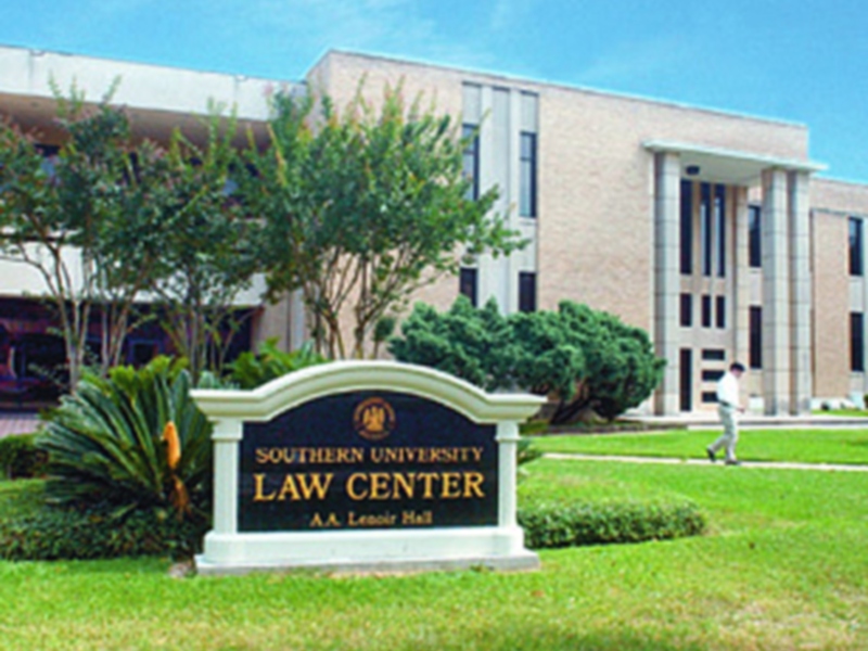 Four candidates for SU Law Center post announced Thursday