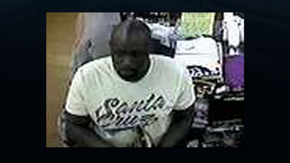 Police look to ID man who shoplifted $1,000 in clothing