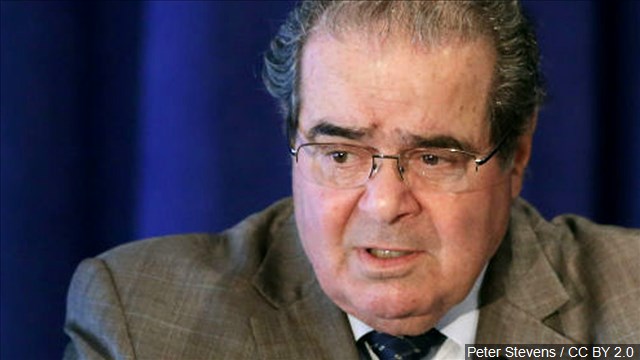 Mourners pay respects to late Justice Scalia