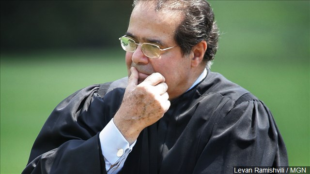 Obama faces political puzzle in naming Scalia successor