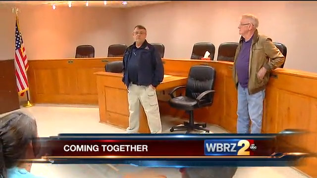 Small town residents meet to talk about how to recover from storm