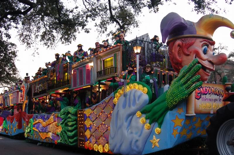 New Orleans Mayor Landrieu hails Mardi Gras as a success