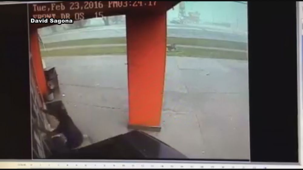 FedEx worker: 'God saved me' as twister spun above her last week