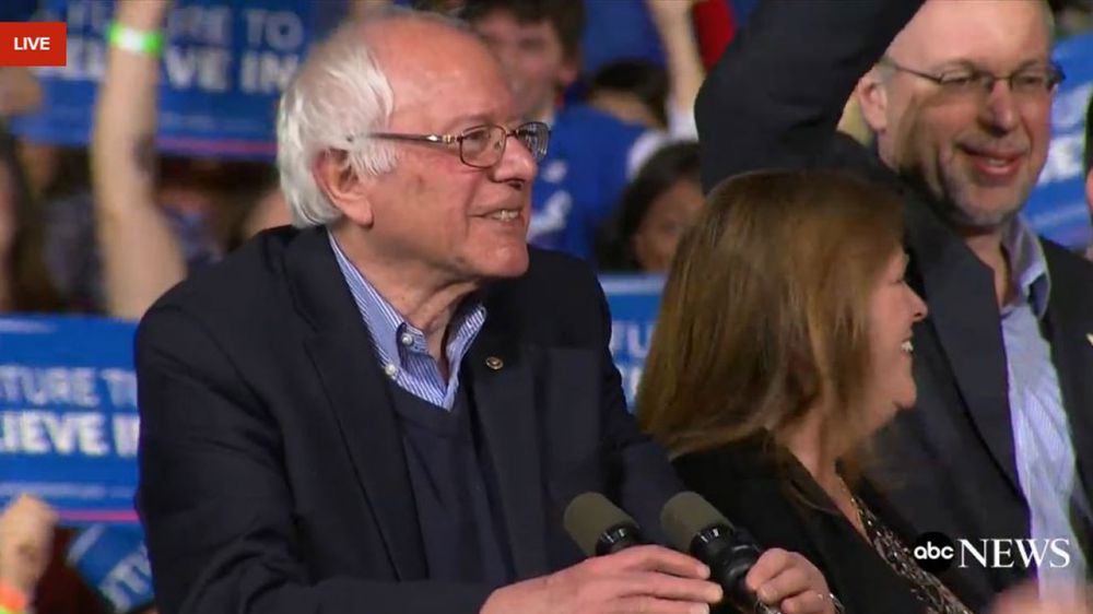 Sanders pledges to win 'hundreds' of delegates