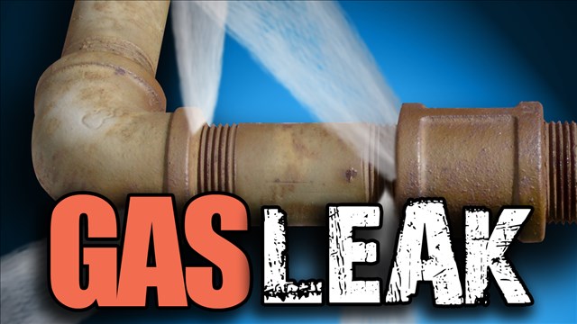 Ruptured gas line closes street in Downtown Baton Rouge