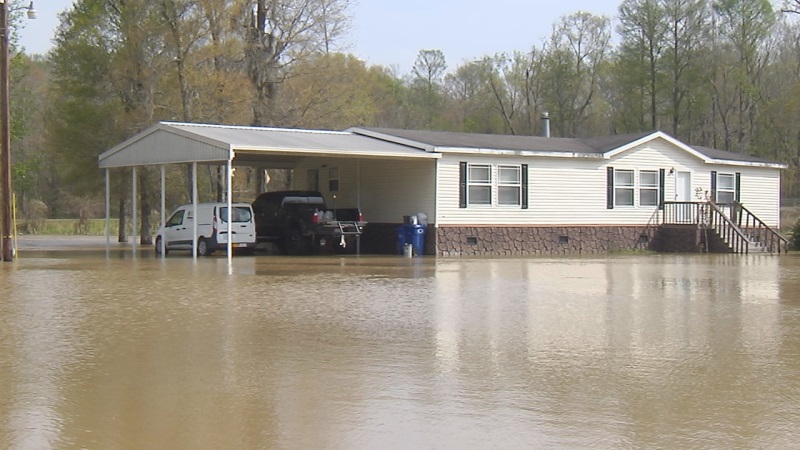 Amite River crests in French Settlement