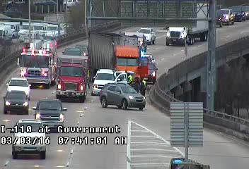 All lanes open on I-110 S at Government