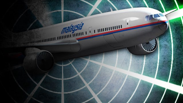 Families of 12 passengers on Flight 370 file lawsuits