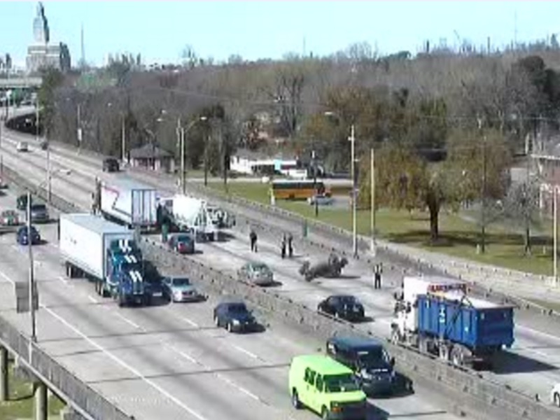 Wednesday afternoon snarl starts with overturned car on I-10