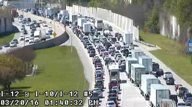 Accident, stalled semi-truck causes massive congestion on I-10 West