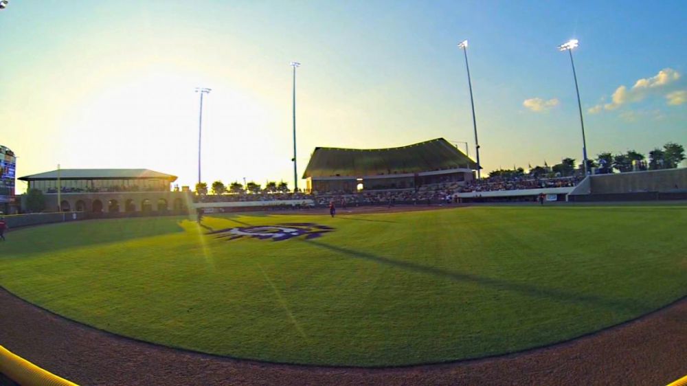 LSU softball to host Florida in SEC series on Friday