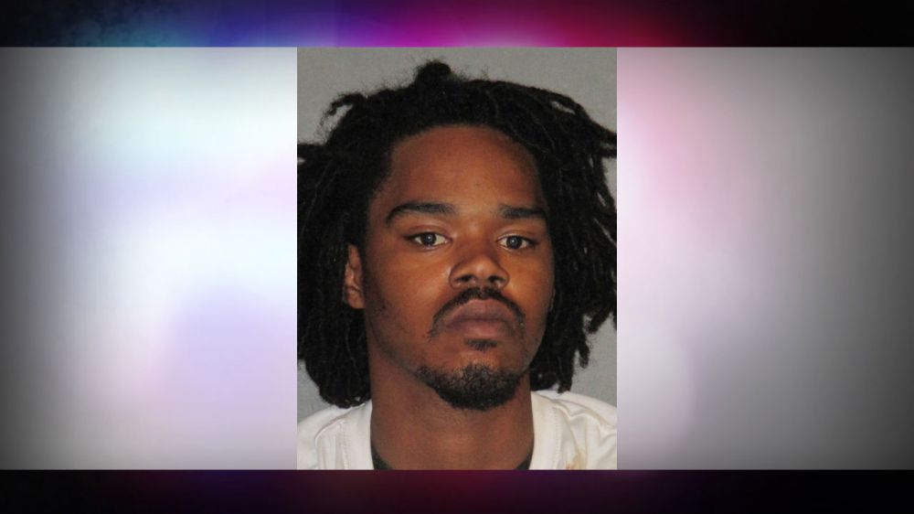 Man arrested after using 911 to report police search