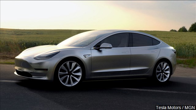 Orders for lower-price Tesla reach 276,000