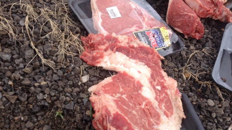 Texas police say stolen steaks lead to high-speed chase