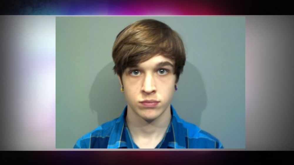 Man arrested, charged with threatening to bomb Trump rally