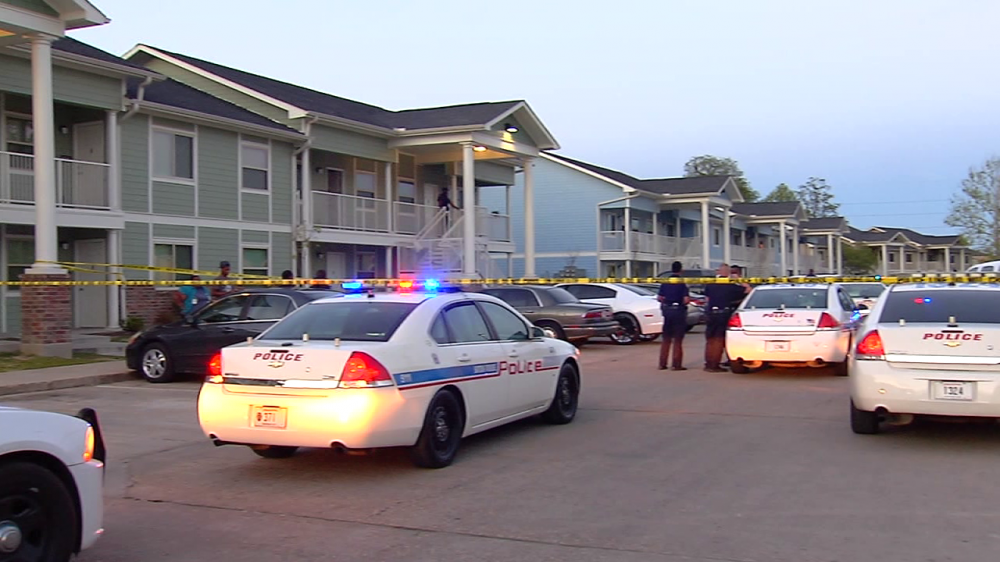 Woman injured in shooting in Baton Rouge Friday night