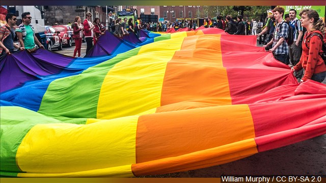 Mississippi gov intends to join transgender bathroom lawsuit