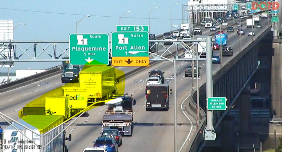 Multiple accidents bog down Friday morning commute