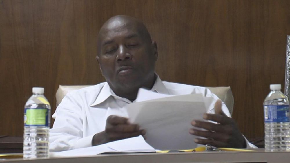 Baker Councilman calls his arrest over moon pie theft "ridiculous"