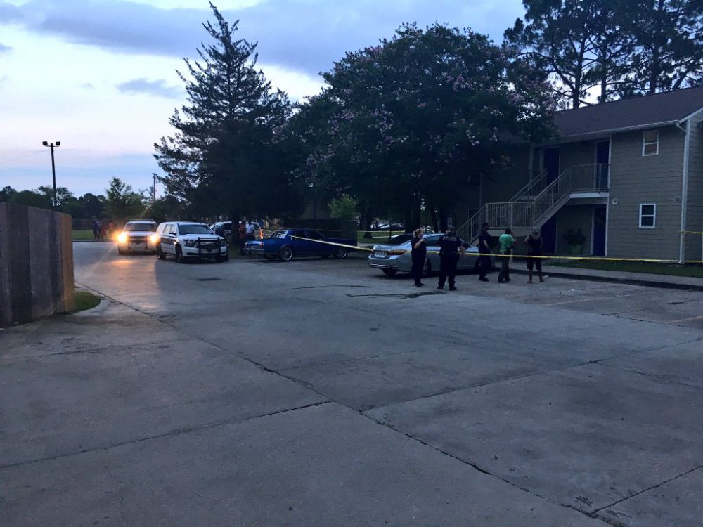 Person in custody following situation at Port Allen apartment complex