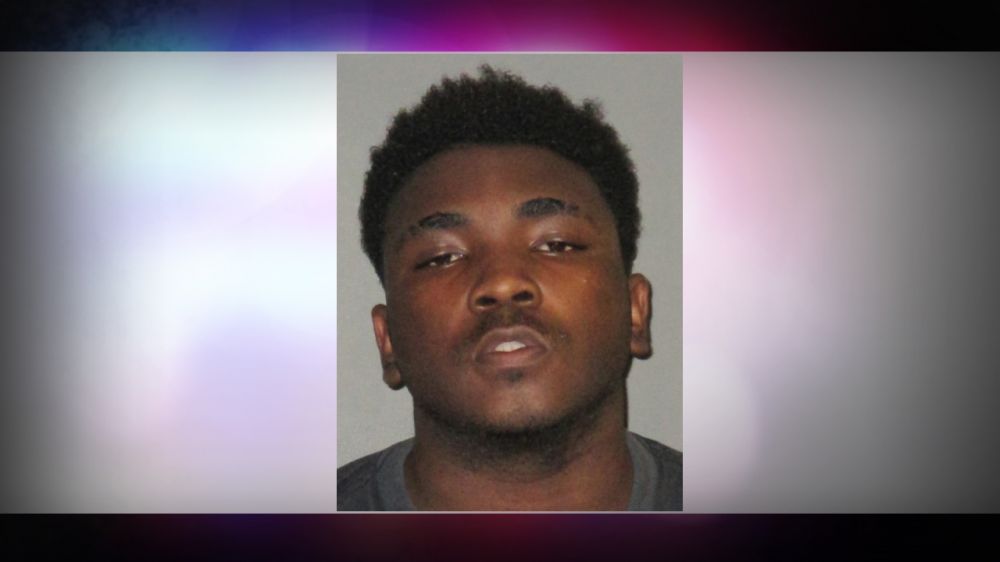 18-year-old charged after shooting cousin on Nebraska Street