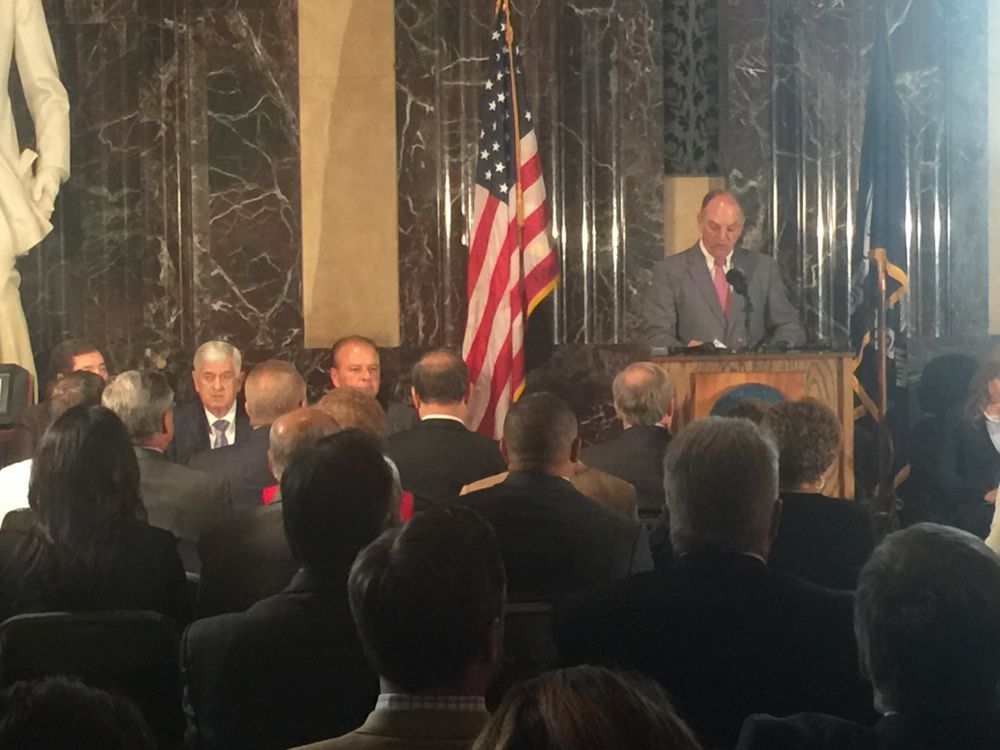 Edwards, lawmakers hold prayer vigil for Orlando victims