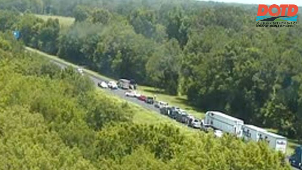 Wreck closes I-10 East at Grosse Tete