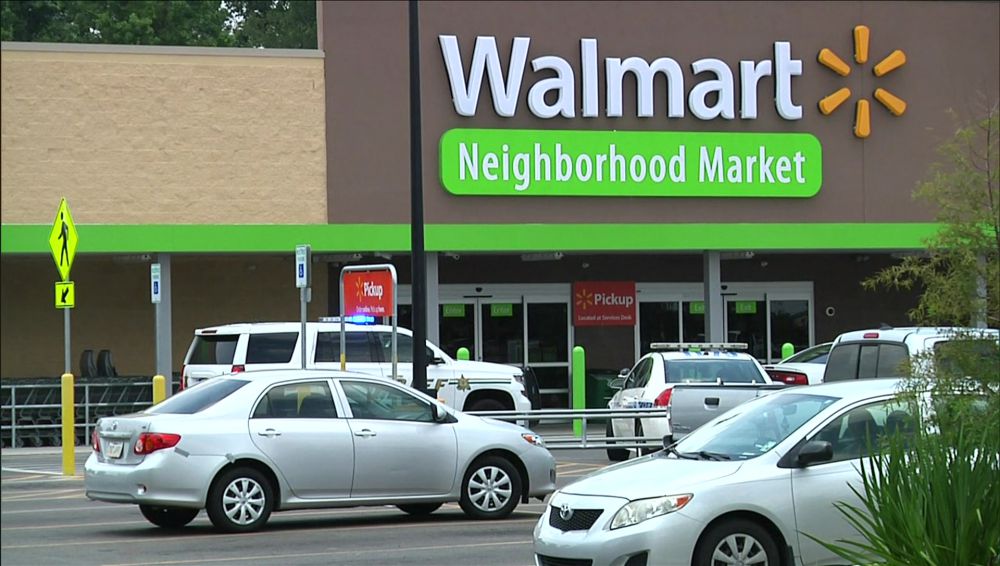 1 injured in stabbing at Neighborhood Walmart on Coursey