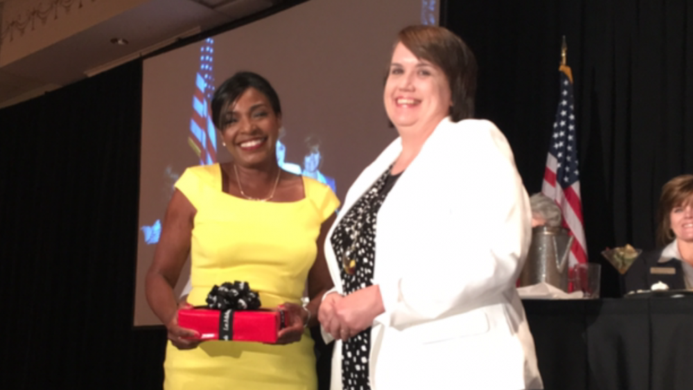 WBRZ's Sylvia Weatherspoon receives 2016 Influential Women in Business award