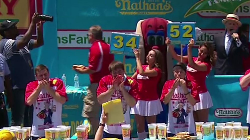 BR-based competitive eater graces stage at Nathan's Hot Dog Eating Contest