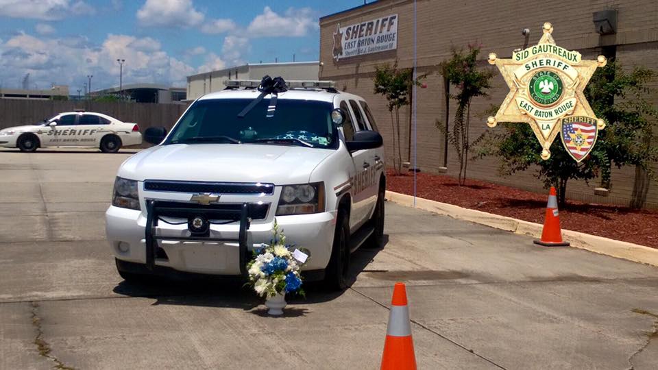 Memorials in place at EBRSO for slain deputy