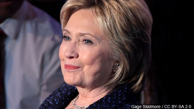 Clinton interviewed by the FBI about private email server