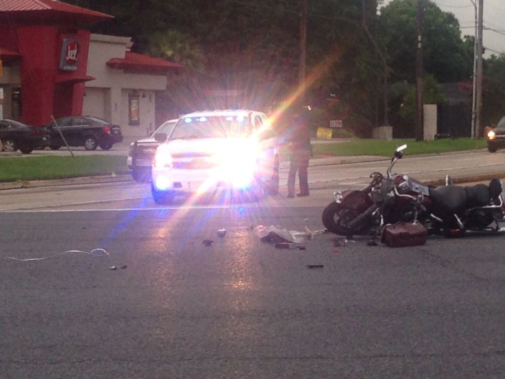 Motorcyclist dies after crash on Scenic Hwy