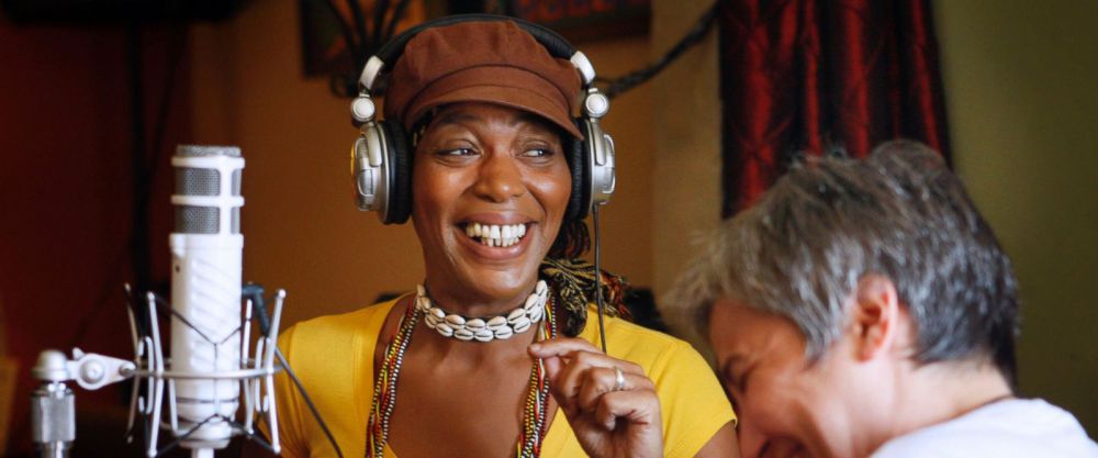 Actress who played TV psychic Miss Cleo dies of cancer at 53