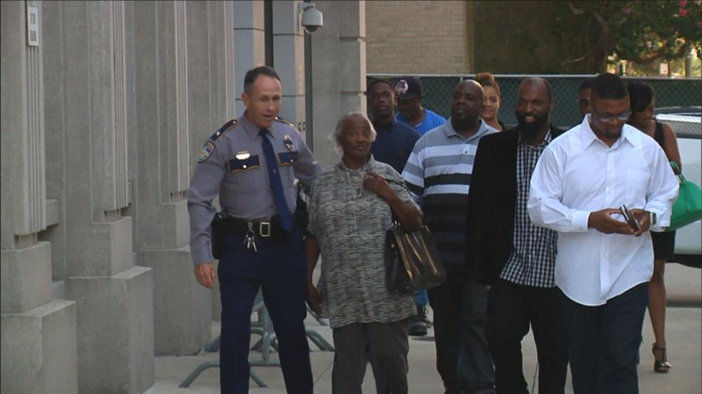 Smothers' murderer given life in prison instead of death penalty