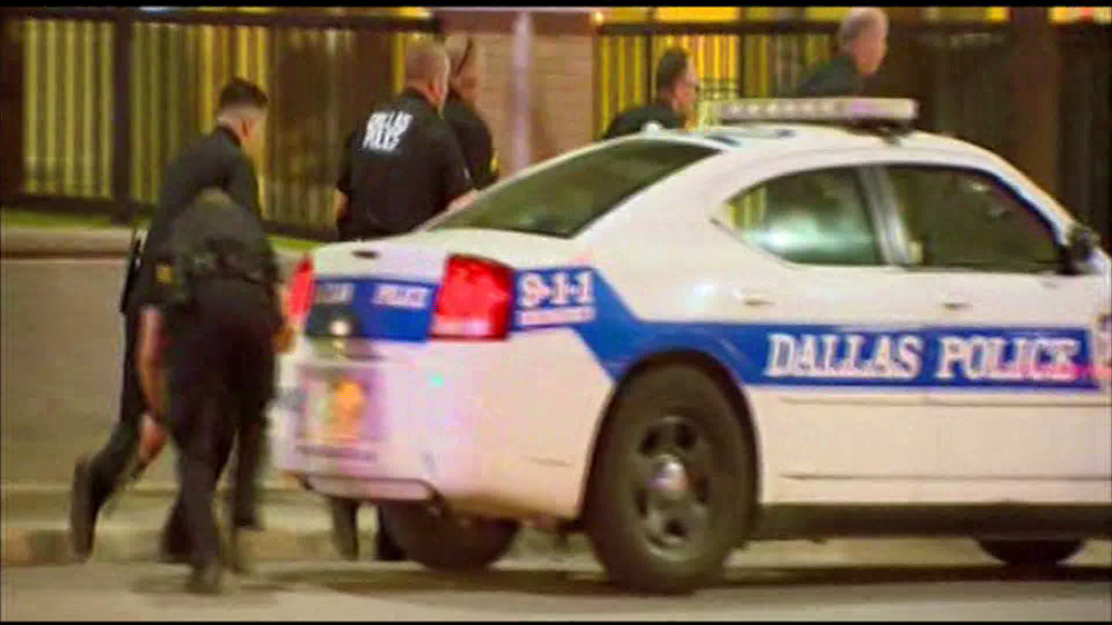 5 officers and 1 suspect dead at Dallas protest shooting