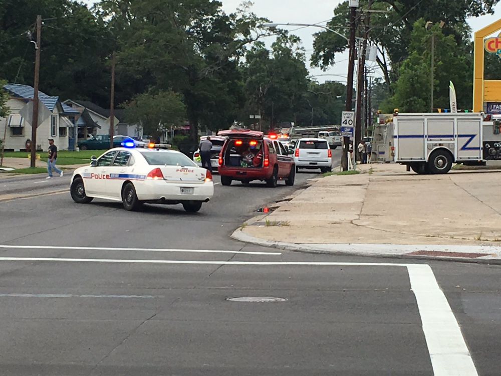 Surveillance video shows employees helping 11-year-old who was shot