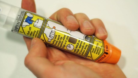 Mylan CEO infuriates lawmakers at hearing on EpiPen costs