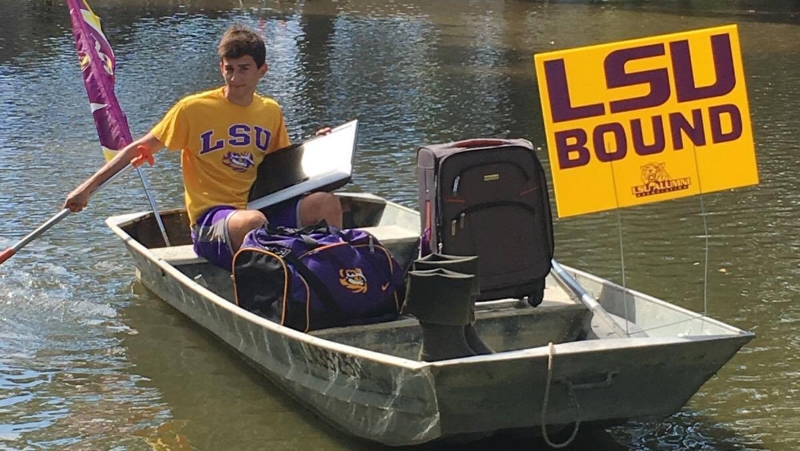 LSU partially open Tuesday, SU reschedules university events