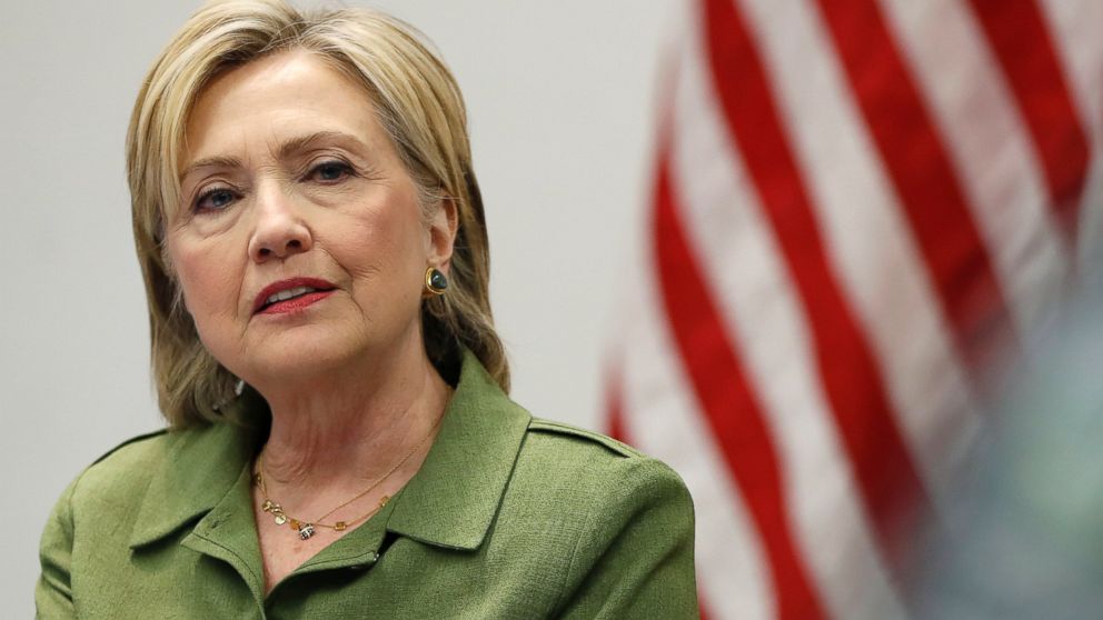 Doctor says Hillary Clinton has pneumonia; rest advised