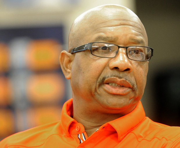 Louisiana-Lafayette assistant fired after loss in opener