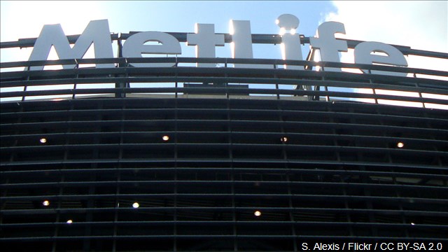 Fire sparked by hot coals damages 6 cars at Metlife stadium