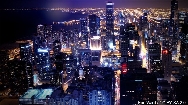 Protesters criticize Chicago mayor's plan