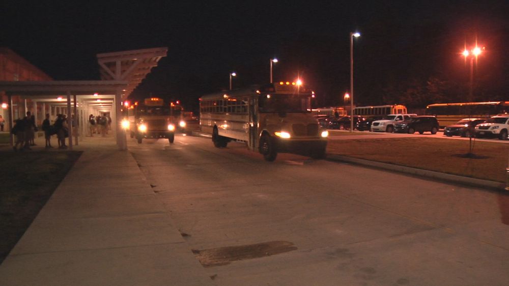 Livingston Parish schools begin sharing facilities on first day back since flood