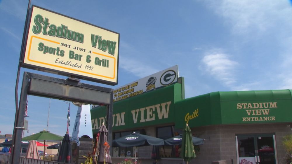 Wisconsin businesses prepare for huge economic impact from football fans