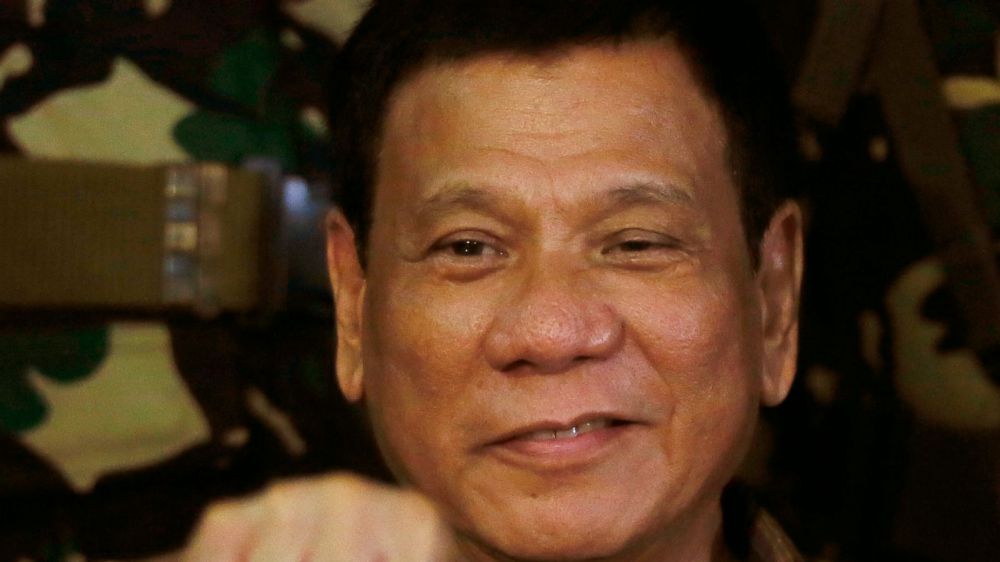 Duerte 'happy to slaughter' drug suspects; mentions Hitler