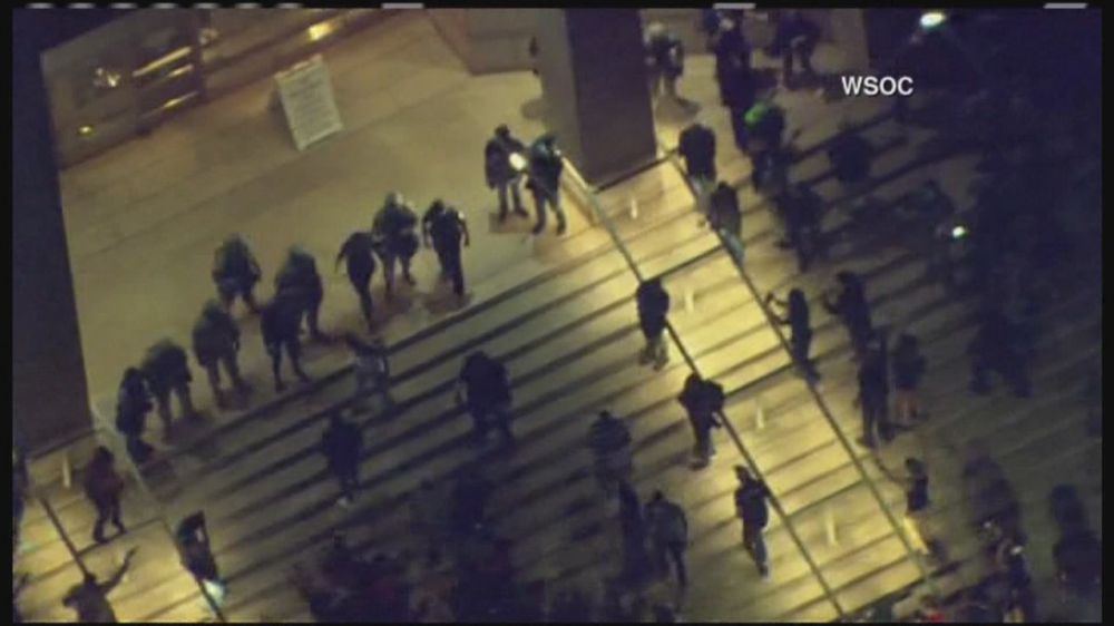 Charlotte protest spills onto interstate