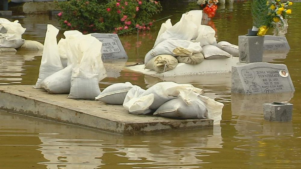 Meeting to address disrupted graves from flood