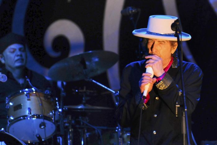 Bob Dylan wins Nobel Prize in literature