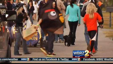Police give safety tips for trick-or-treating on Halloween